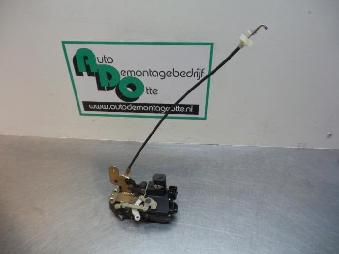 Serrure portière mécanique 4portes arrière droite d'un La, Land Rover, -, Utilisé, -