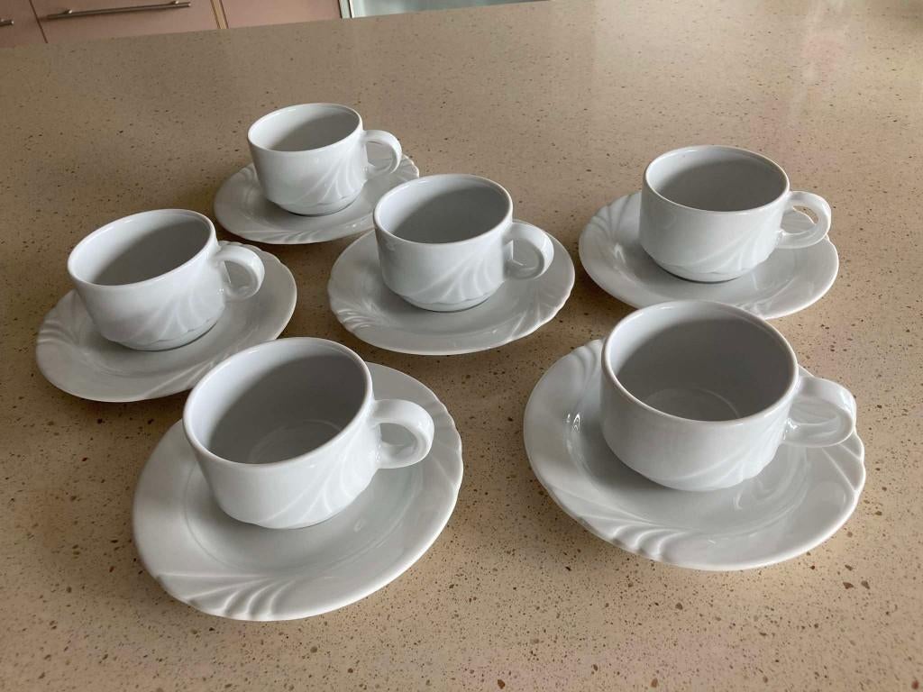 Eschenbach Porzellan Germany 6 kopjes en schoteltjes, Huis en Inrichting, Ophalen of Verzenden, Zo goed als nieuw, Porselein, Kop(pen) en/of Schotel(s)