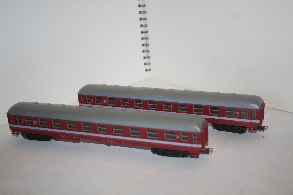 lima ho 2 voitures SNCB 2èclasse, Hobby & Loisirs créatifs, Trains miniatures | HO, Wagon, Lima, Envoi, Courant continu