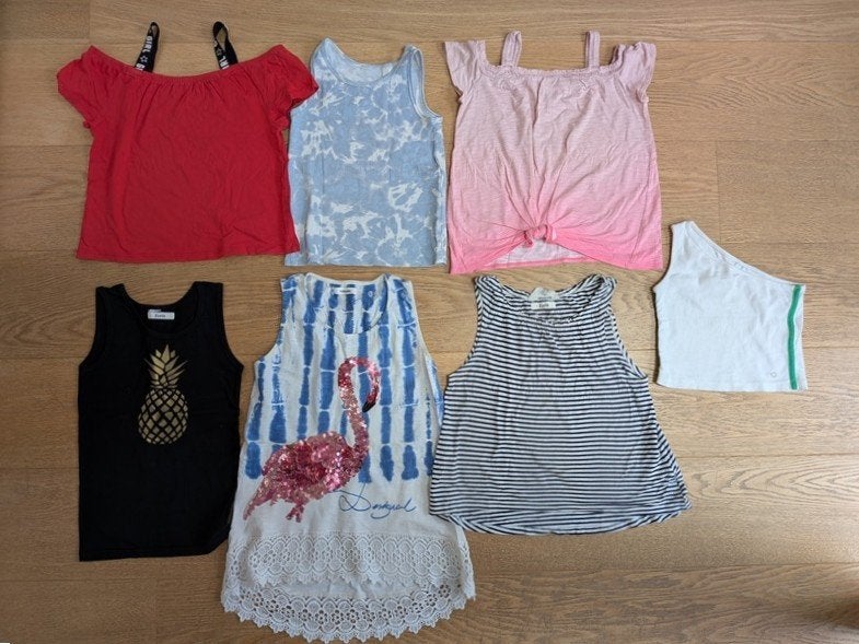 t-shirts sans manches fille - taille 134 (9 ans), Enlèvement, Utilisé, Fille