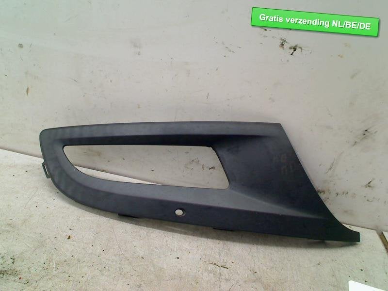 ANTI BROUILLARD TRIM DROIT grille Polo V (6R) (6r08536656d), Volkswagen, Volkswagen AG, Droite, Utilisé