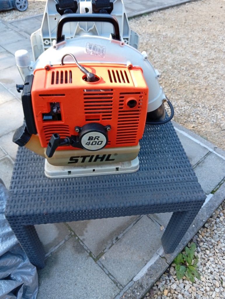 Souffleur br 400  250 e ..., Jardin & Terrasse, Comme neuf, Enlèvement, STIHL, Porté à dos