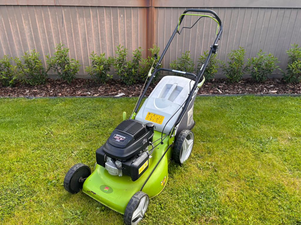 Central park met honda motor, Tuin en Terras, Grasmaaiers, Zo goed als nieuw, Benzine-grasmaaier, 50 cm of meer, Opvangzak, Ophalen
