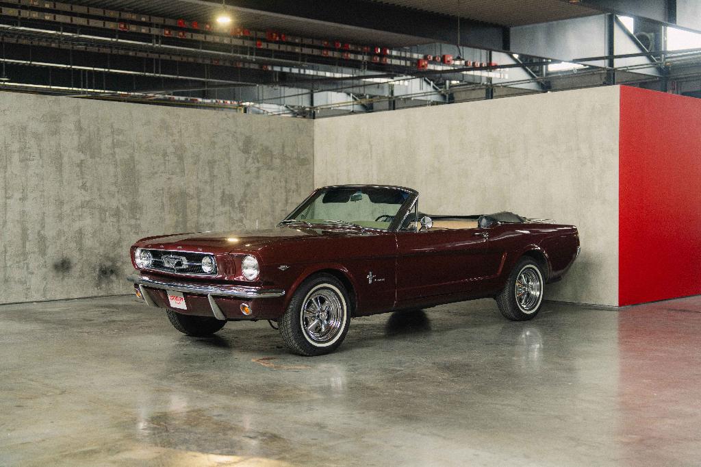 Ford Mustang Cabriolet uit 1965, 4 zetels, Achterwielaandrijving, Cabriolet, Leder
