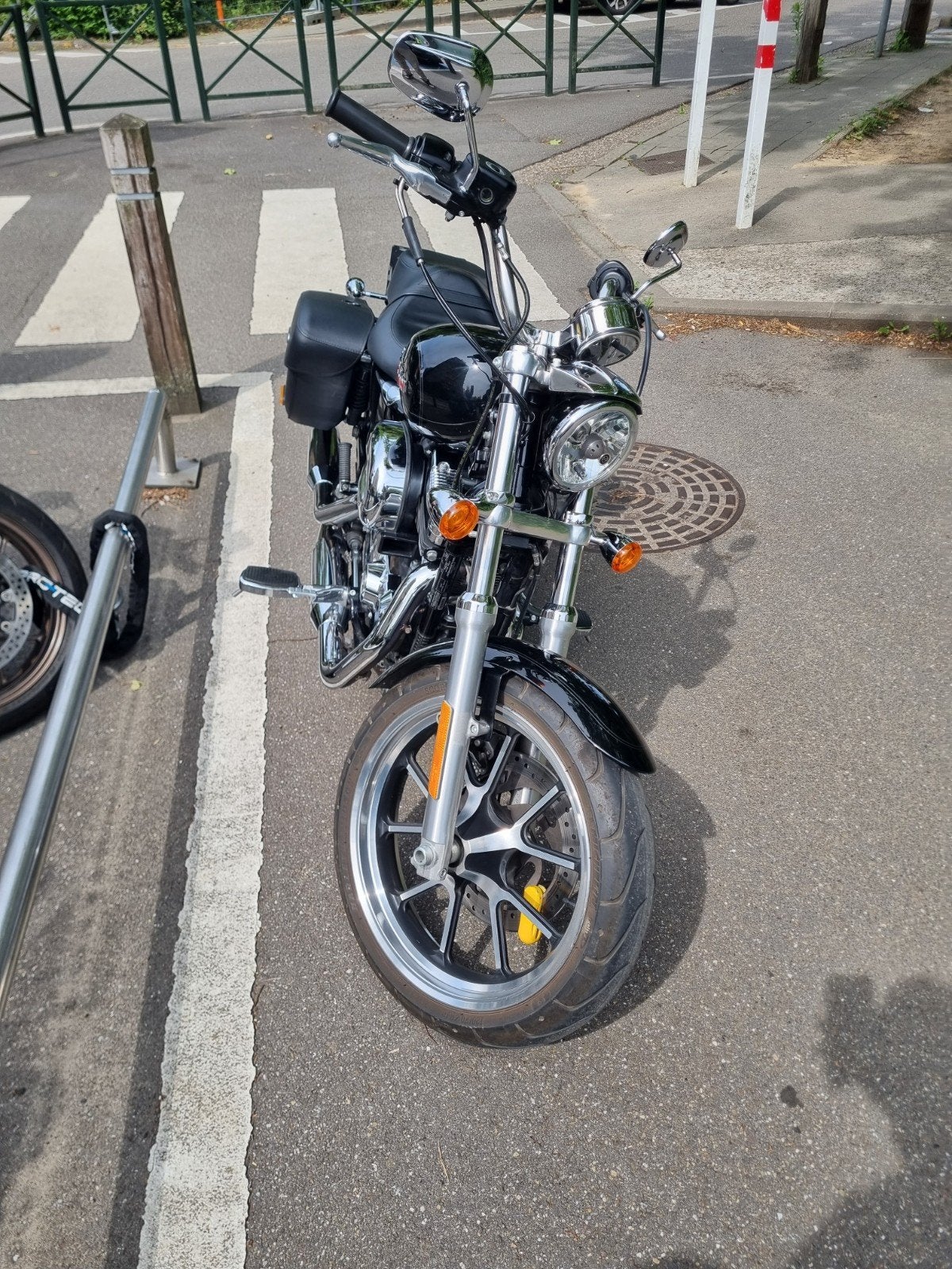 Harley davidson 1200t superlow, Motos, Particulier