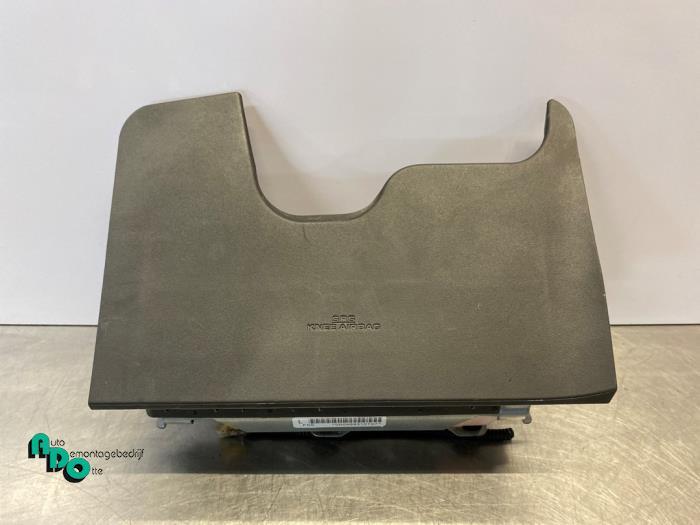 Knie airbag van een Toyota Yaris (Yaris 2 09-), Gebruikt, -, -, Ophalen of Verzenden