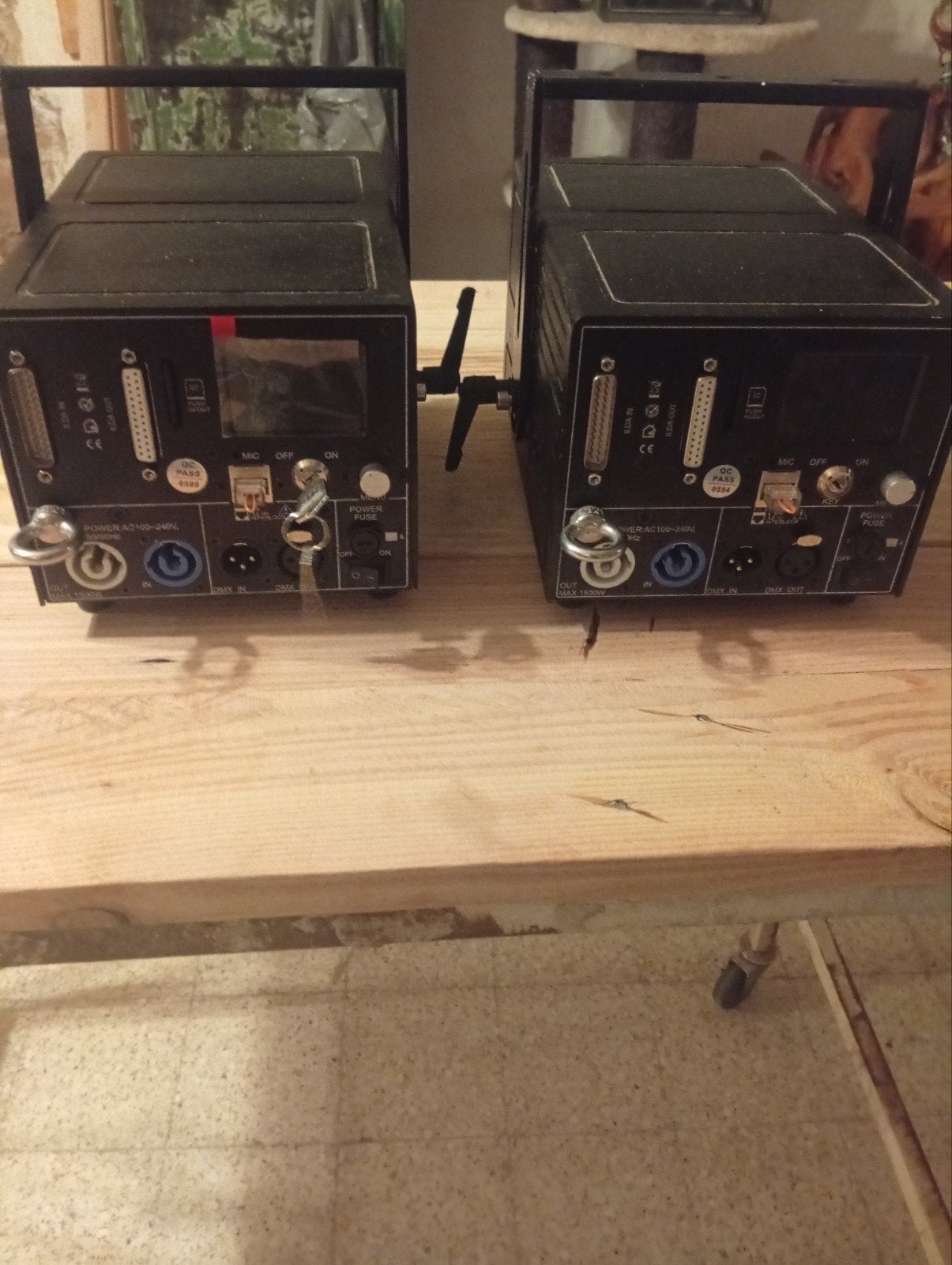 2 rgb lasers in goede staat. Zijn weinig gebruikt., Muziek en Instrumenten, Ophalen of Verzenden, Gebruikt, Laser, Geluidgestuurd