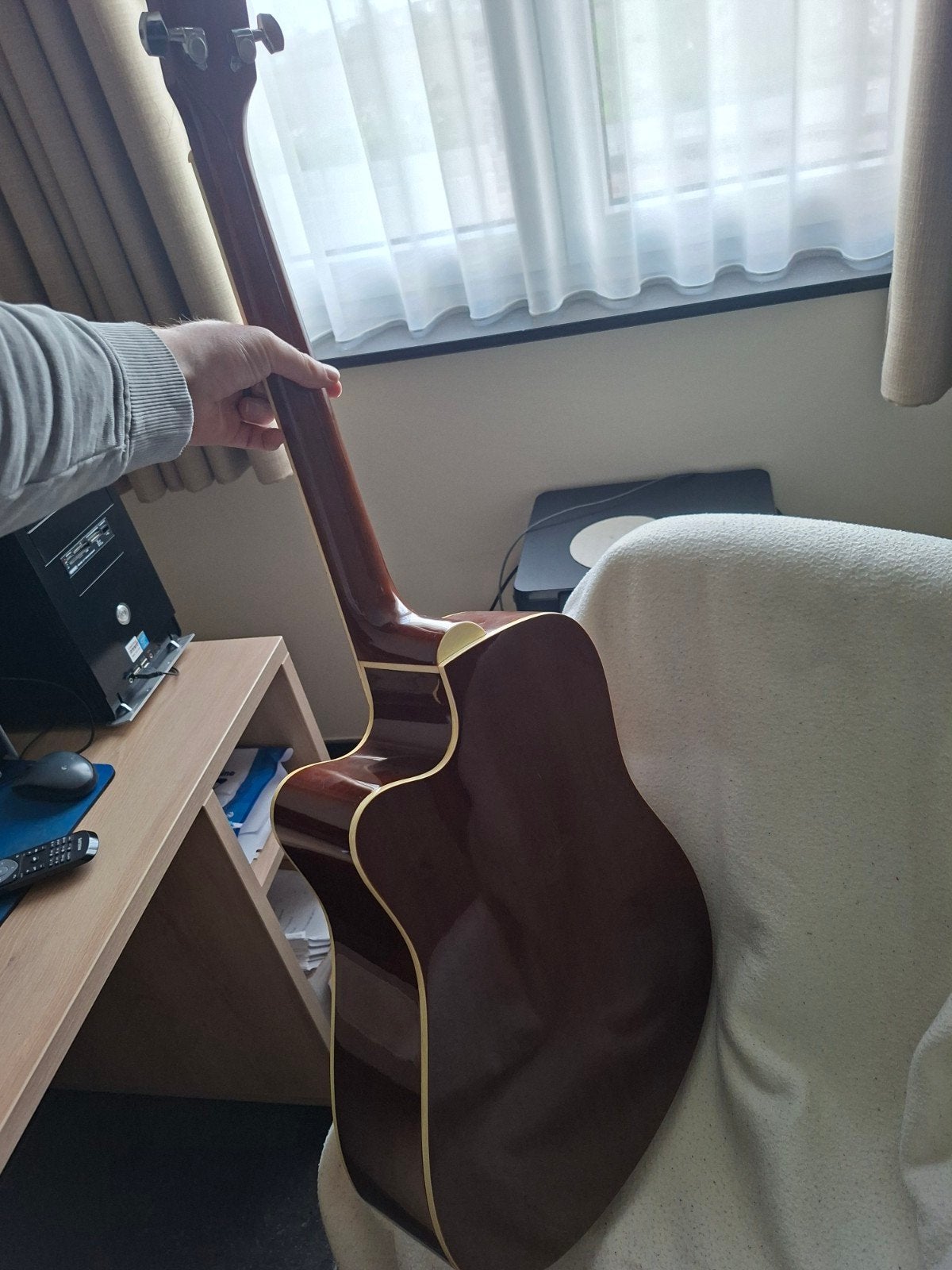 Gitaar semi akoestisch Dylon als nieuw, Ophalen