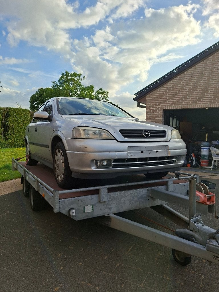 Opel astra voor onderdelen, Auto's, Voorwielaandrijving, 4 deurs, Zwart, Leder