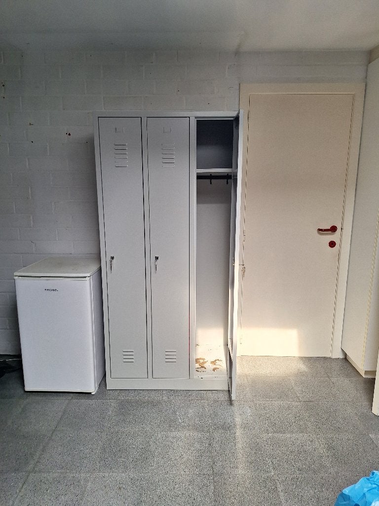 Metalen lockerkast, Ophalen, Gebruikt
