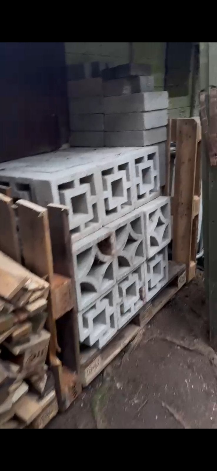 Gratis sierbeton blok 30cm/30cm, Ophalen