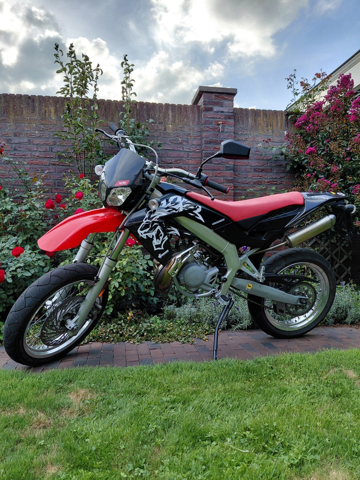 Aprilia sx50 2008, lage kilometerstand, Fietsen en Brommers, Brommers | Derbi, Ophalen, 6 versnellingen, 70 cc