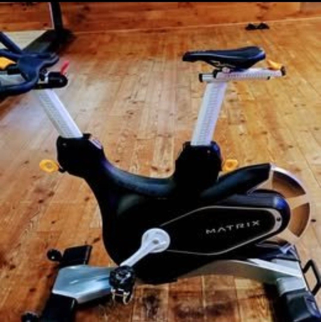 professionele Matrix spinningbike, Enlèvement, Comme neuf