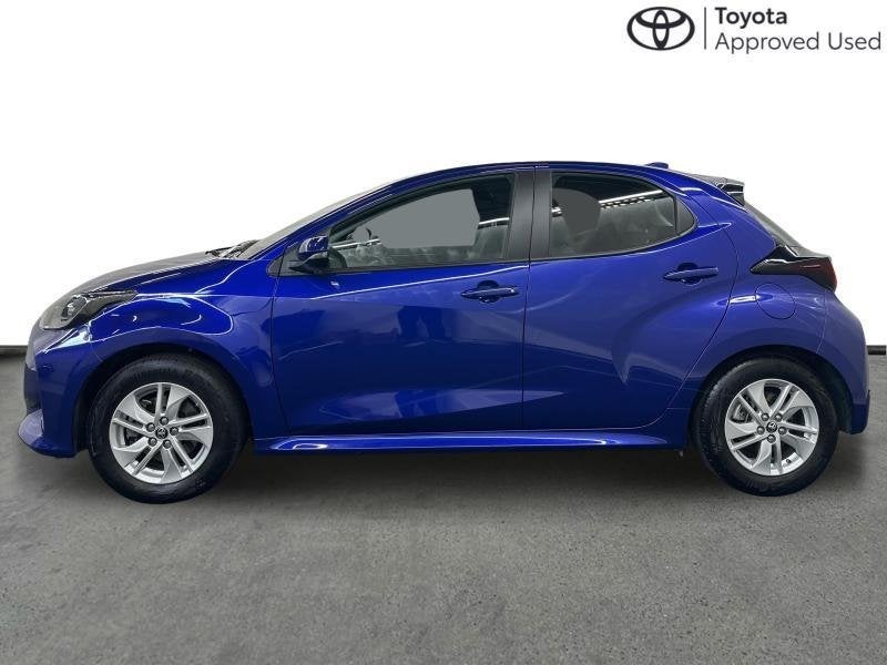 Toyota Yaris Dynamic, Automaat, Blauw, 1490 cc, https://public.car-pass.be/vhr/bb547ed4-0a31-4ab9-8bc5-f53919cd9885