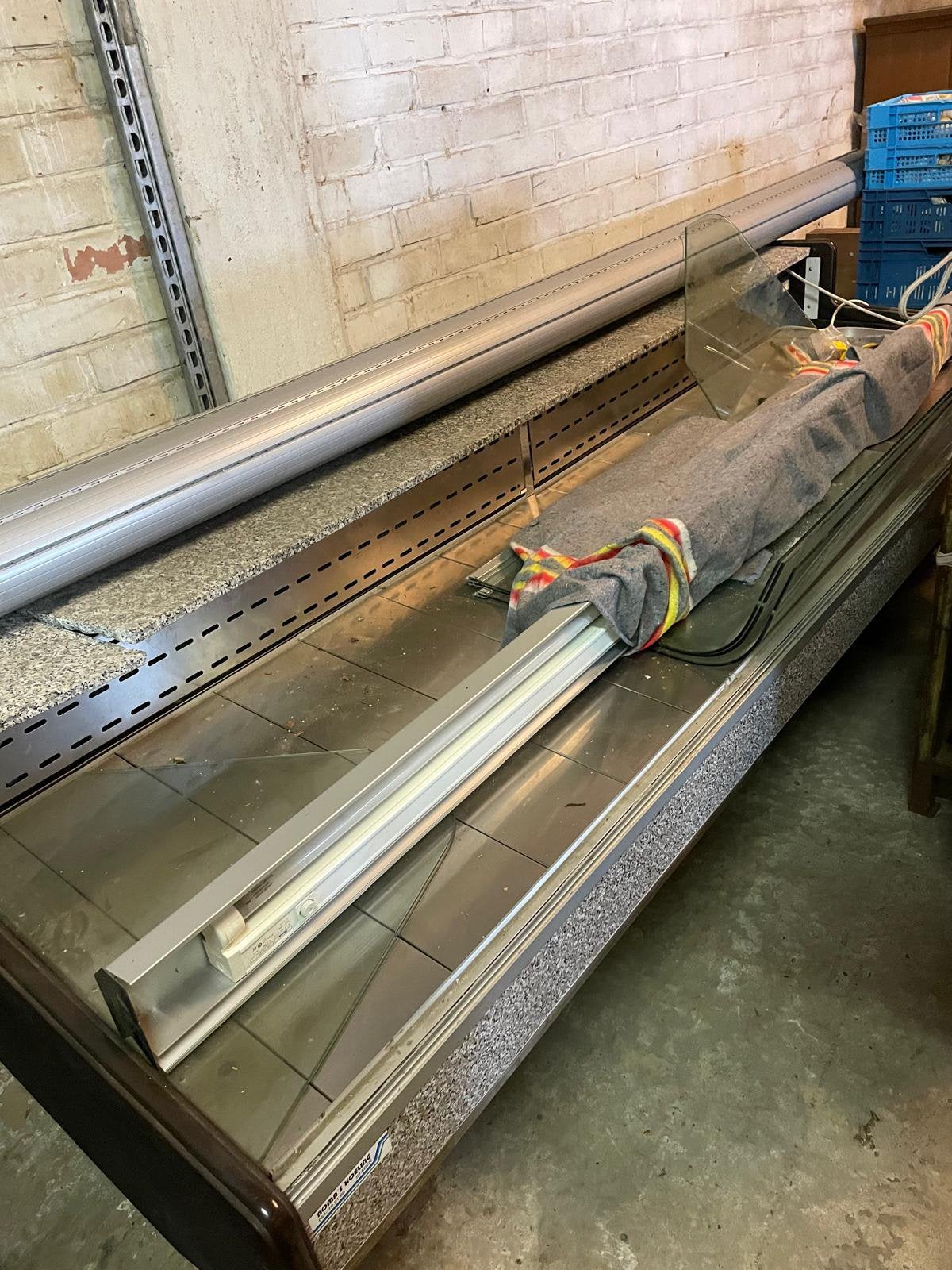 Professionele koeltoog / koelvitrine 3 meter met graniet, Ophalen