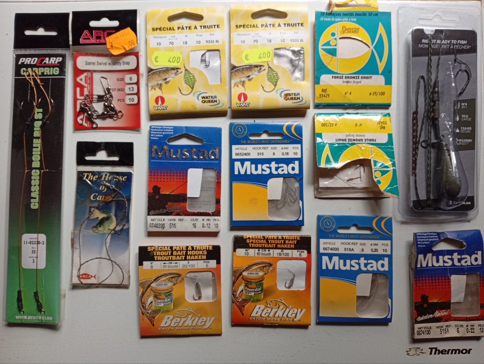 Groot lot nieuw hengelmateriaal Mustad, VMC, Spro, Ophalen