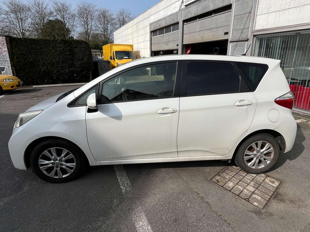 Toyota Verso-S Verso S 1.4 D-4D Luna MT (bj 2012), Auto's, Voorwielaandrijving, Euro 5, Stof, Gebruikt
