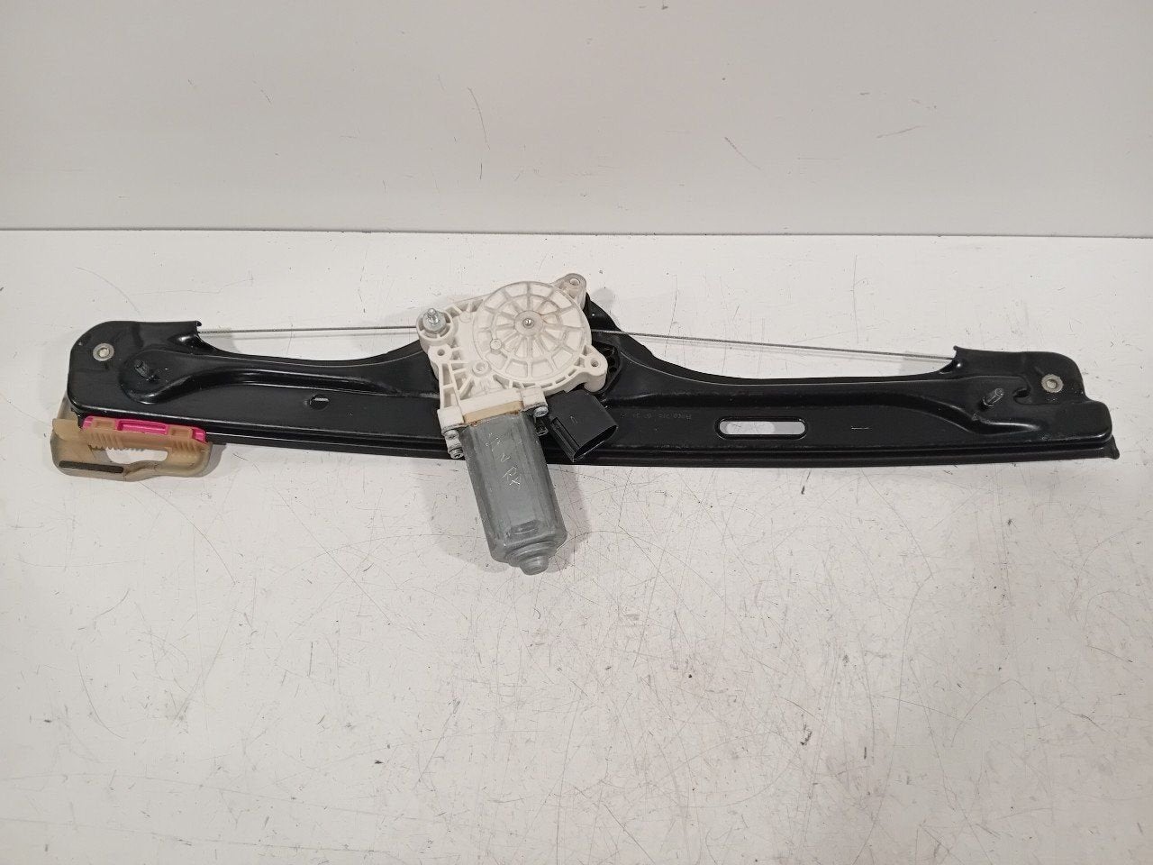 Raammechaniek elektrisch rechts achter BMW X5, Onderdelen@venauto.nl, Van der Ven Autorecycling B.V., Gebruikt, Ettenseweg 76, 4706 PB Roosendaal, The Netherlands