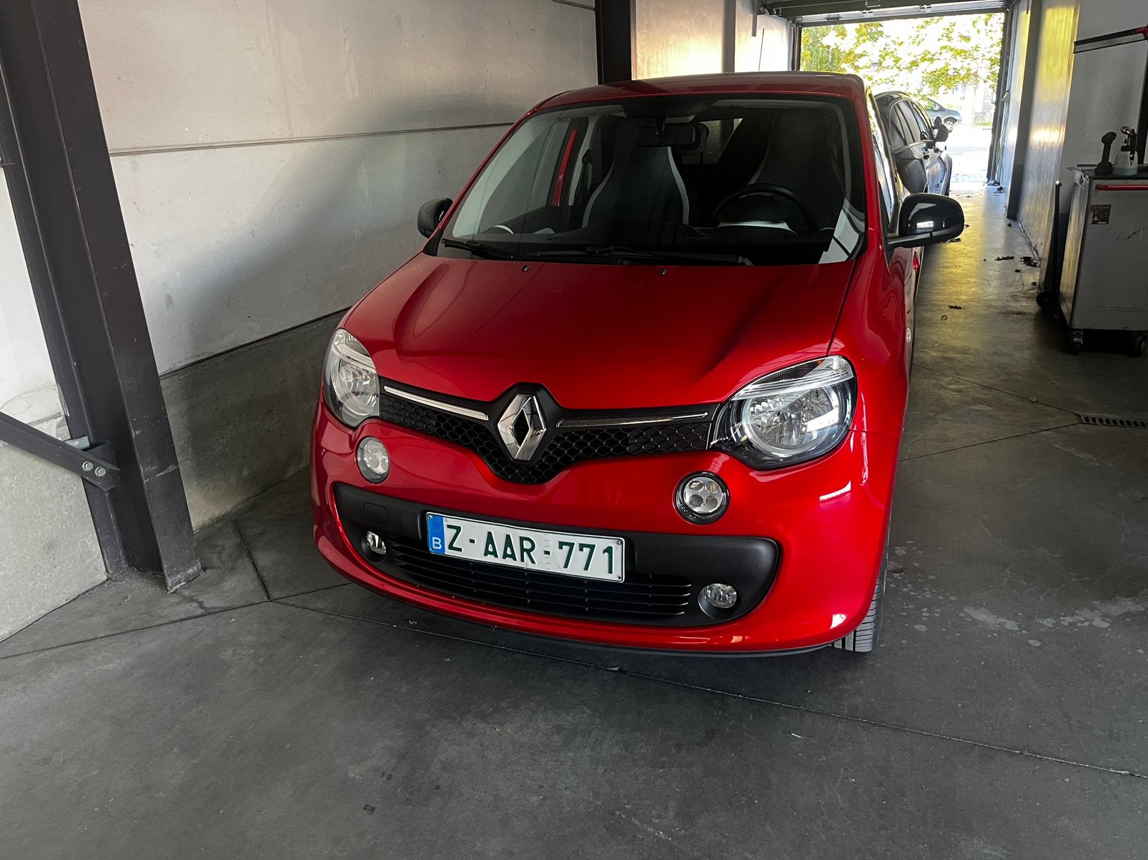 RENAULT TWIGO 1.0I LIMITED AUTOMATIC 25.000 KM, Autos, https://public.car-pass.be/vhr/f66786e5-8438-4dee-a13d-a8db8650bbea, Entreprise