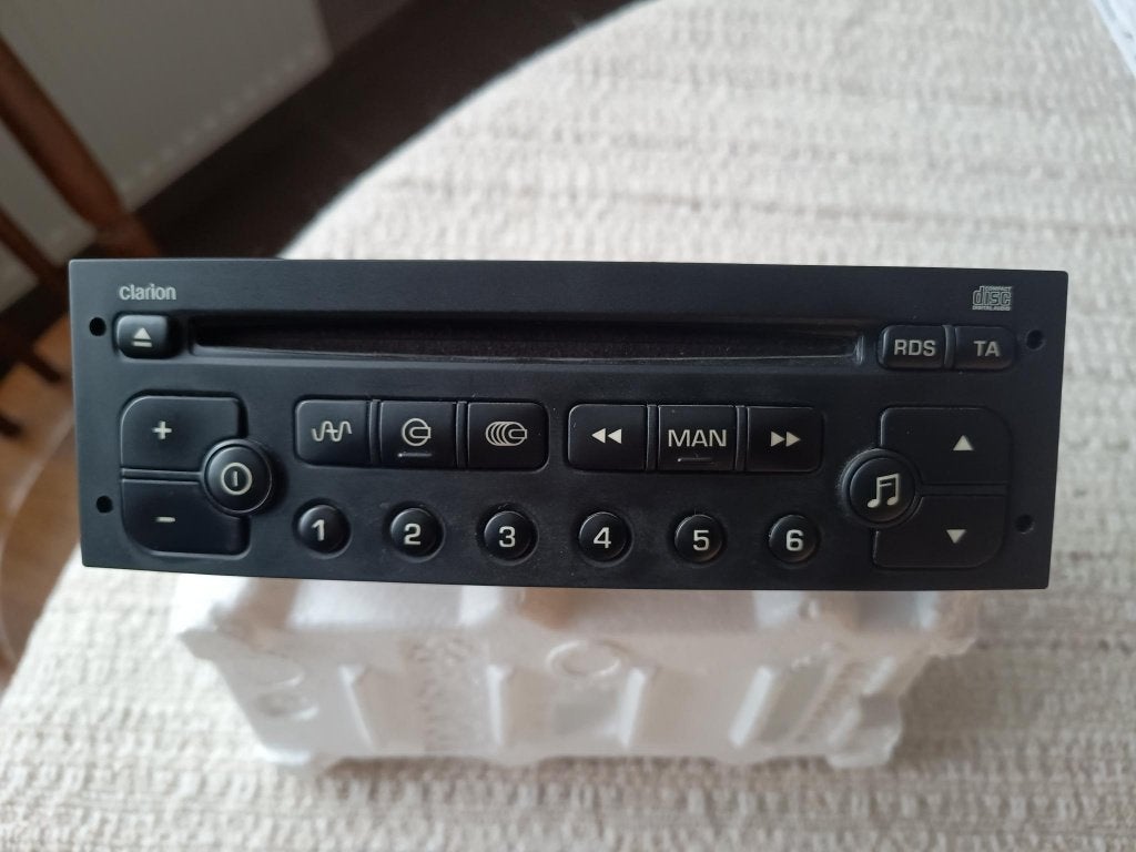 Autoradio Clarion, Ophalen, Gebruikt