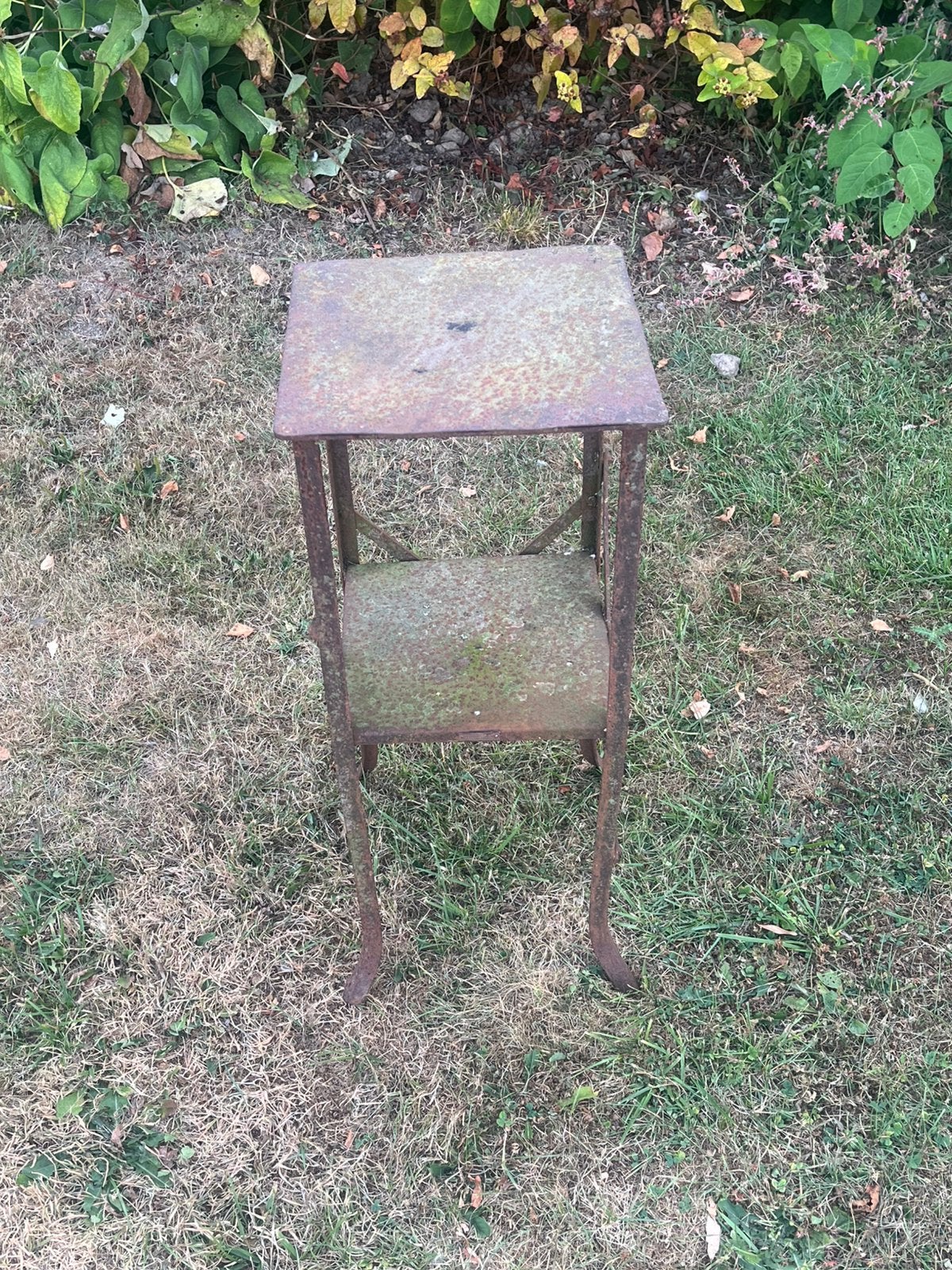 Bijzettafel H. Dutar, Antiek en Kunst, Ophalen