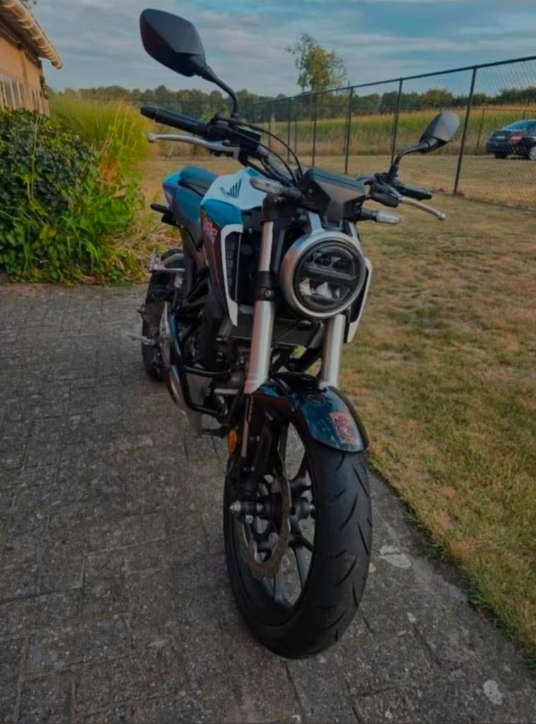 Cb125r, 125 cm³, Particulier, Naked bike