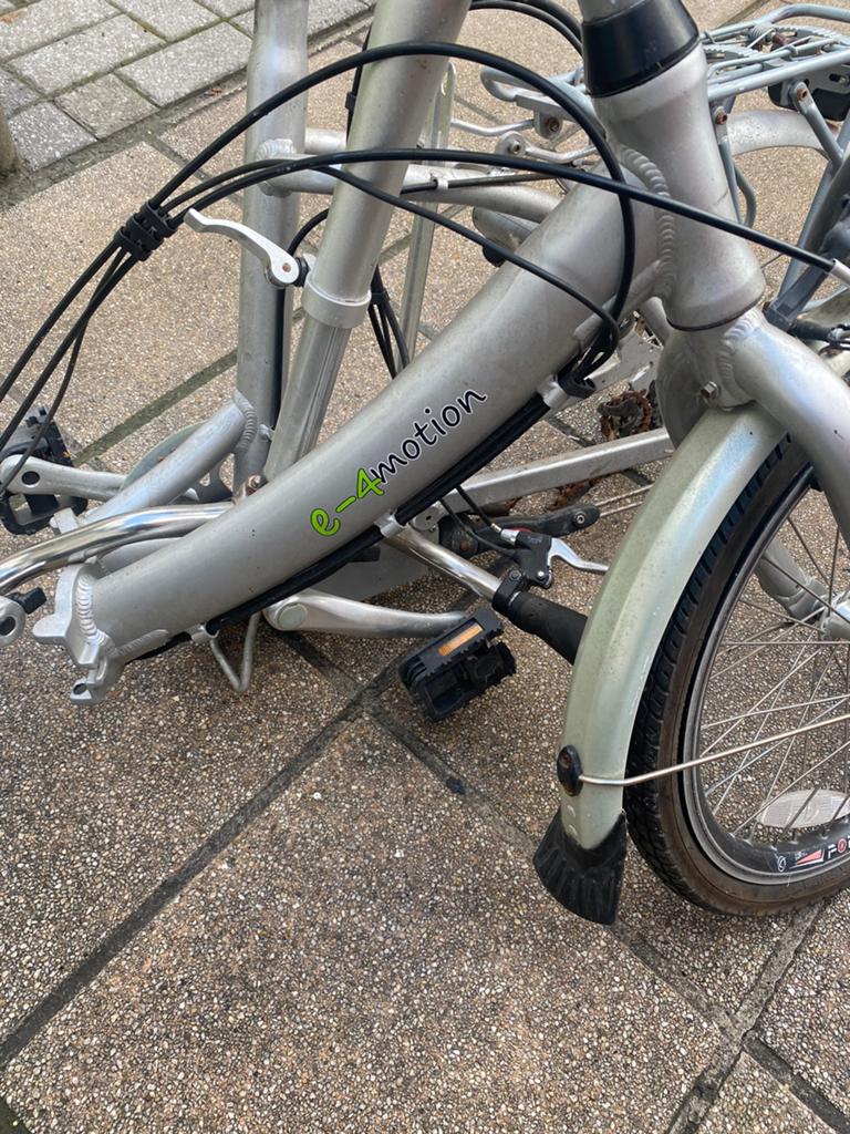 ELEKTRISCHE PLOOIFIETS 🚴, Ophalen, Zo goed als nieuw