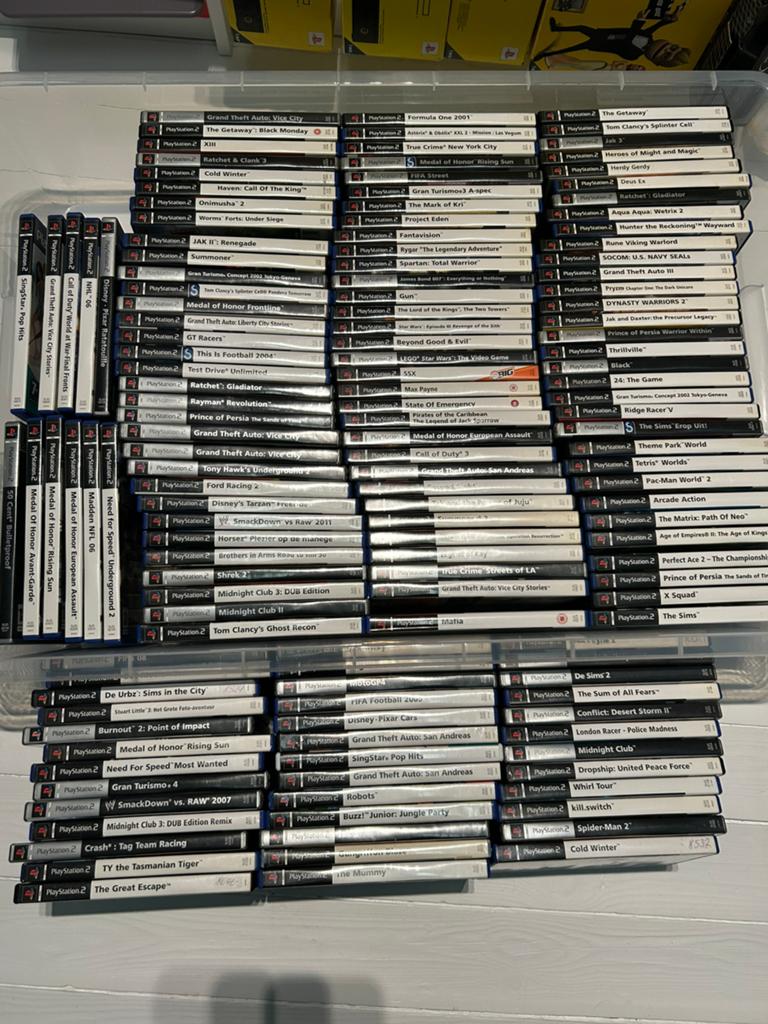 Zeer grote hoeveelheid ps2 spellen, Ophalen, Zo goed als nieuw
