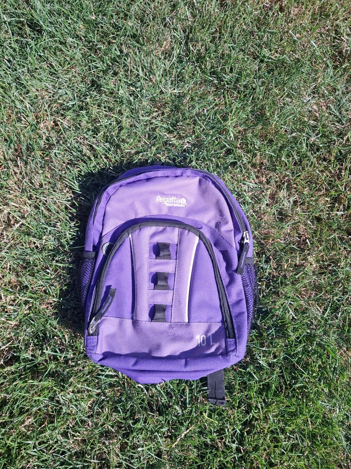 Sac à dos violet, Enlèvement