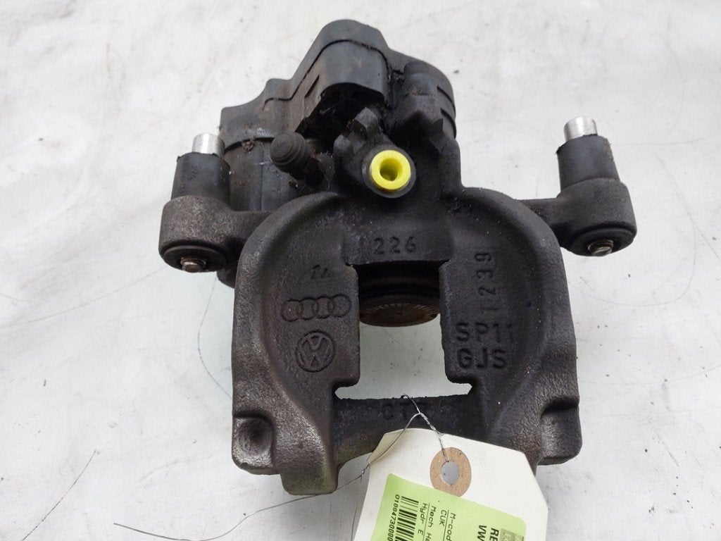 ETRIER DE FREIN ARRIÈRE DROIT Volkswagen Golf VII (AUA), Volkswagen, Volkswagen AG, Utilisé, Kundenbetreuung@volkswagen.de