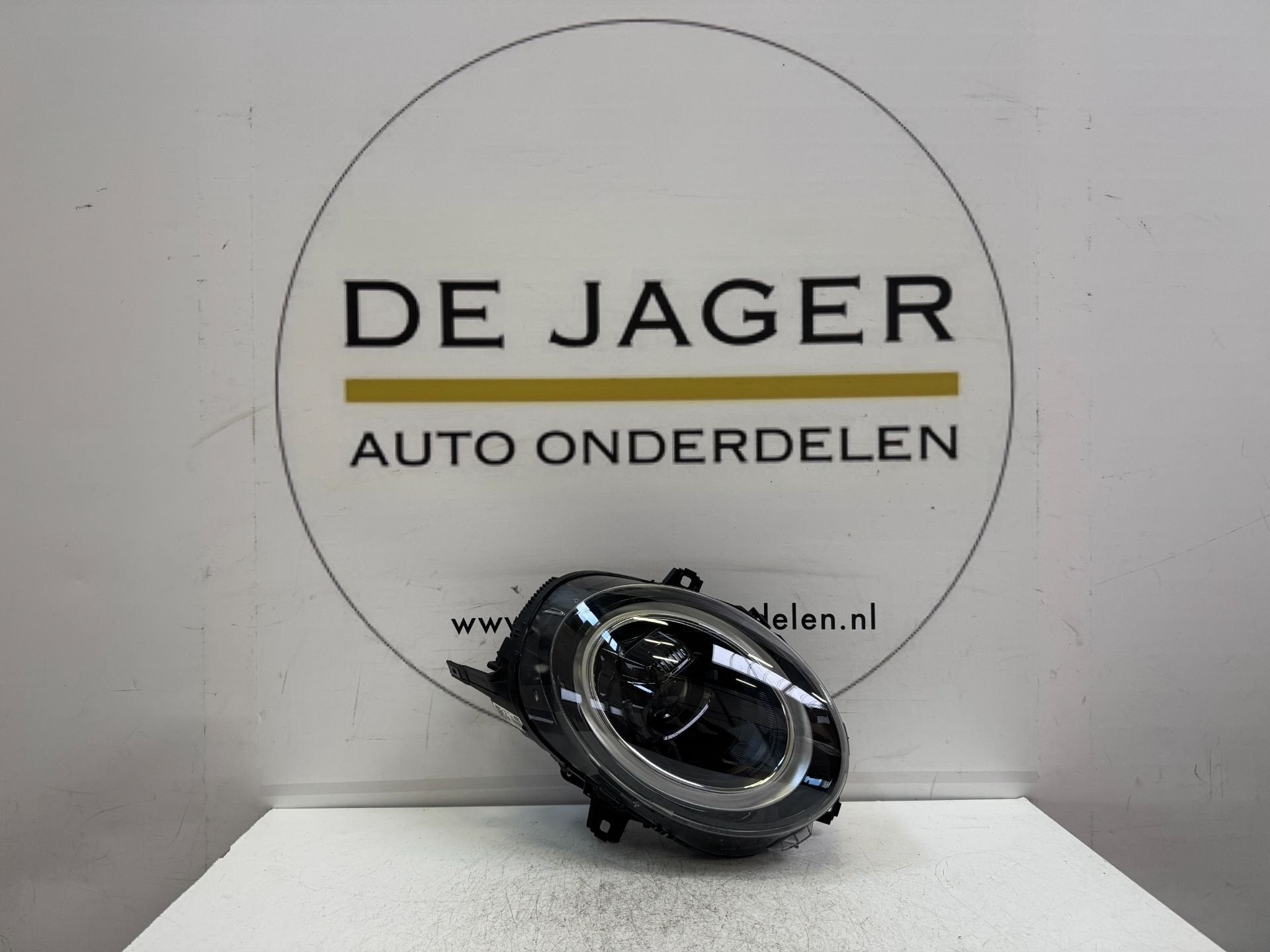 MINI F54 F55 F56 FACELIFT BLACK EDIT. KOPLAMP RECHTS 5A01962, Gebruikt, Customer.service@mini.co.uk, Mini, BMW AG