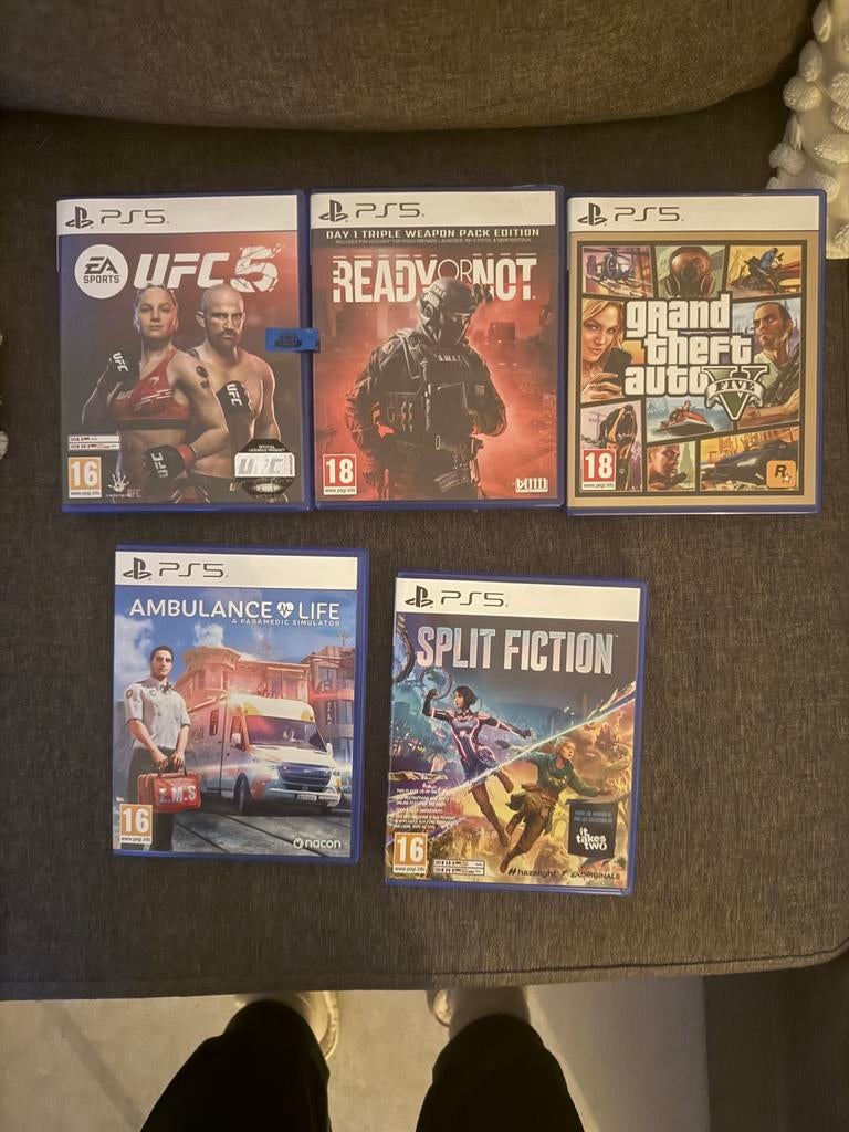 Les jeux PS5 ont récemment été achetés à 20€ chacun, Enlèvement, Neuf