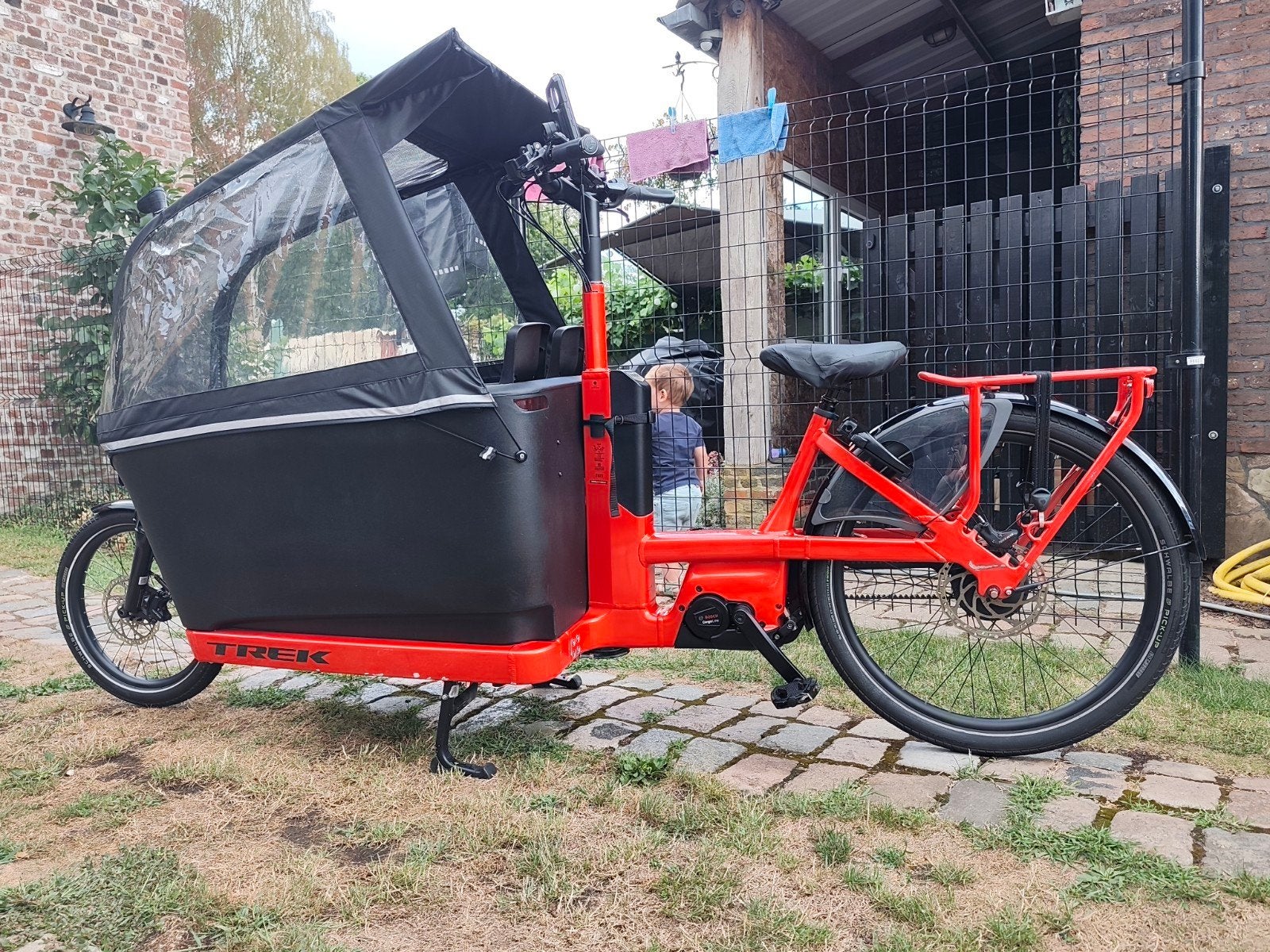 Elektrische bakfiets Trek Fetch 4+, Fietsen en Brommers, 3 kinderen, Zo goed als nieuw, Elektrisch, Schijfrem