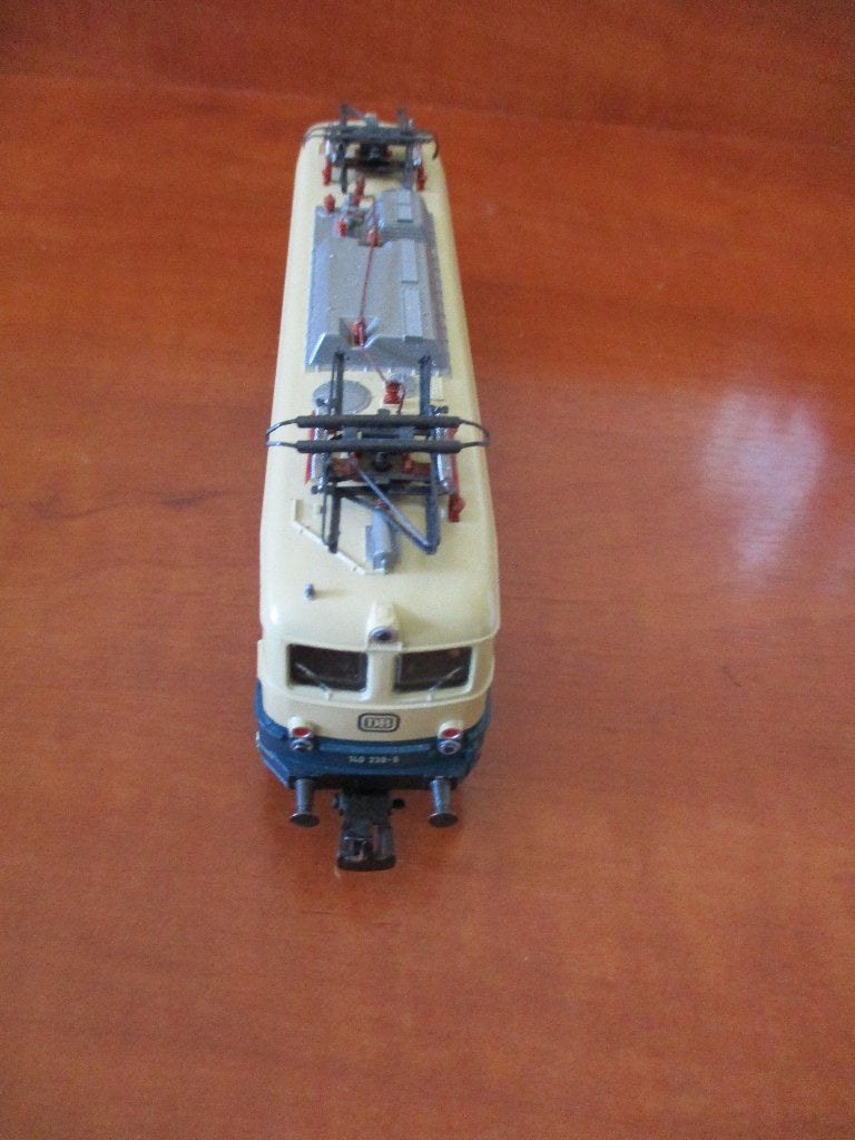 Märklin HO 3156 E-loc 140239-5 DB, Wisselstroom, Locomotief, Ophalen of Verzenden, Zo goed als nieuw