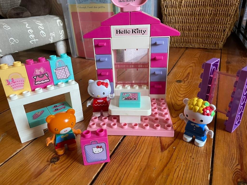 Bouwstenen in Hello Kitty Duplo stijl, Kinderen en Baby's, Ophalen, Zo goed als nieuw