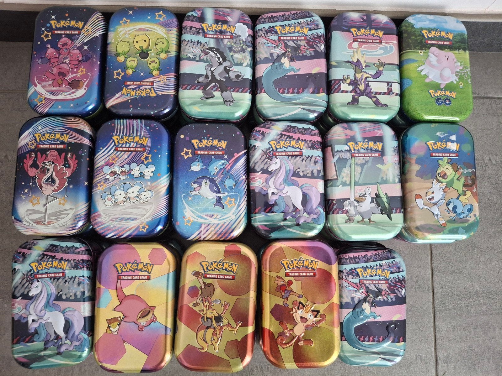 50 mini-boîtes de pokémons, Enlèvement ou Envoi