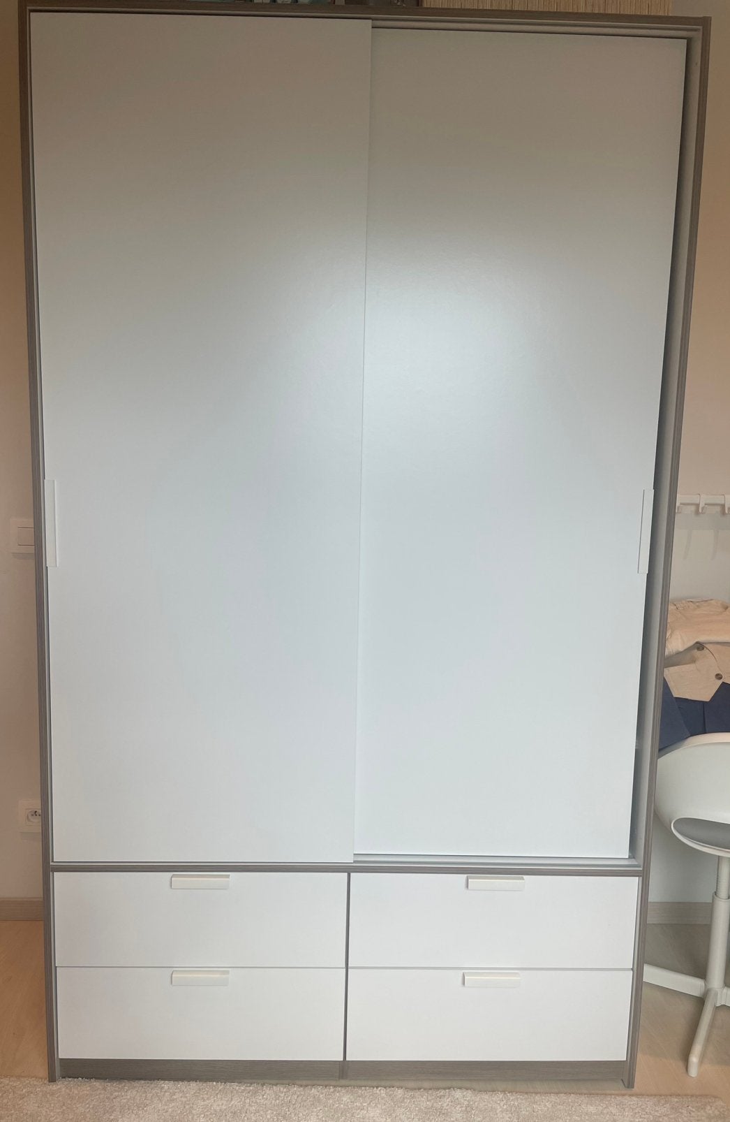 Kleerkast trysil ikea, Huis en Inrichting, Ophalen, Zo goed als nieuw