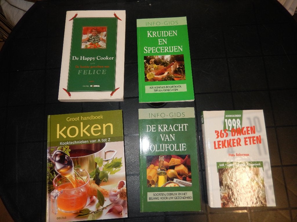 5 KOOKBOEKEN, Boeken, Kookboeken, Ophalen of Verzenden, Zo goed als nieuw, Hoofdgerechten, Gezond koken