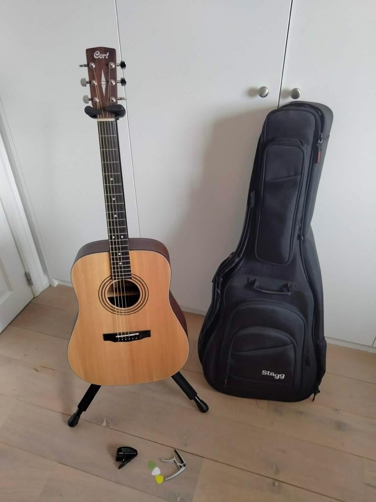Cort Akoestische gitaar + alles om te beginnen spelen, Muziek en Instrumenten, Ophalen, Zo goed als nieuw, Overige typen
