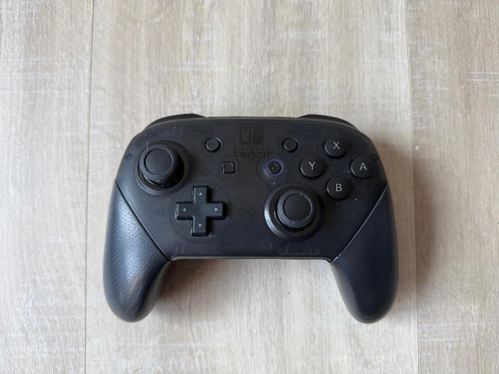 Manette Pro Controller Nintendo Switch, Consoles de jeu & Jeux vidéo, Consoles de jeu | Nintendo Switch, Enlèvement ou Envoi, Comme neuf