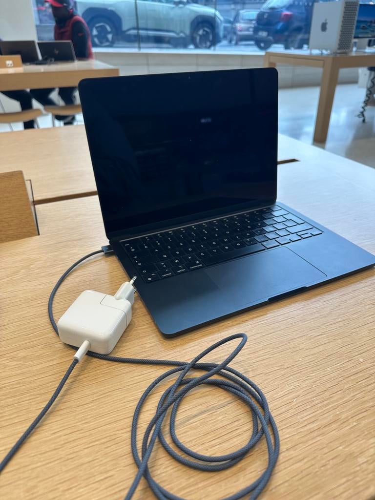 Macbook Air m2 2022 1T 16GB, 13 pouces, Enlèvement, Utilisé, SSD