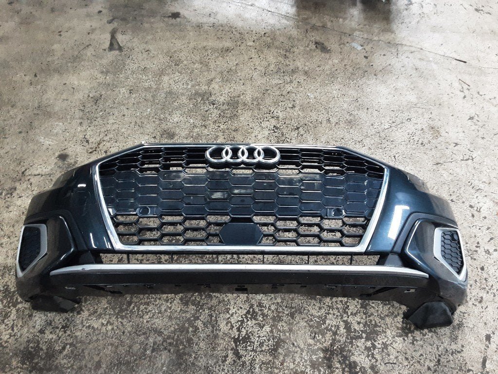 PARE-CHOCS AVANT Audi A3 Sportback (8YA) (01-2019/-), Pare-chocs, Mevr. I. Hauben, Audi, Utilisé
