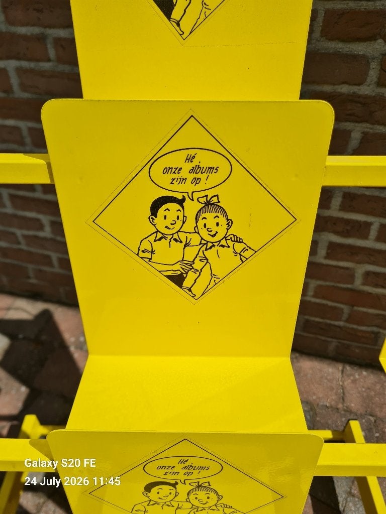 Vintage Suske en Wiske Stripboekenrek geel, Ophalen, Suske en Wiske, Gebruikt, Overige typen