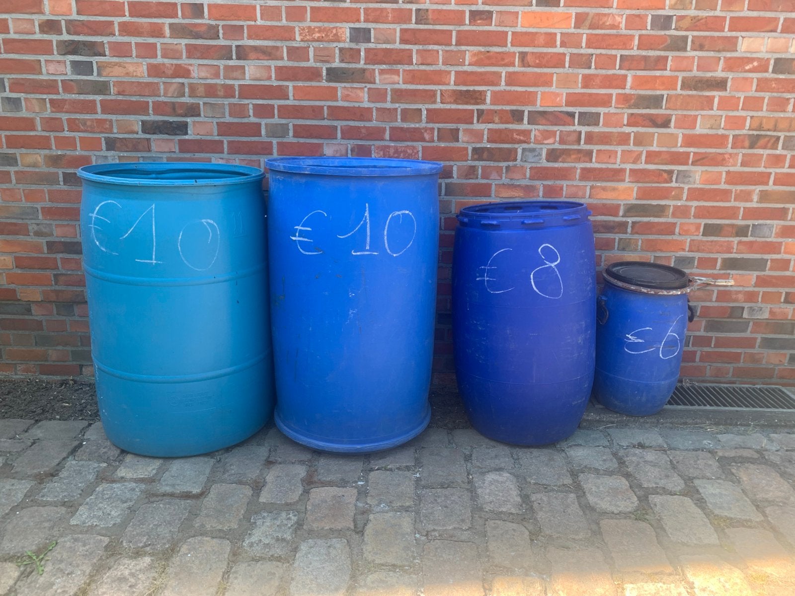 Blauwe watertonnen., Tuin en Terras, 150 liter of meer, Ophalen, Gebruikt, Kunststof