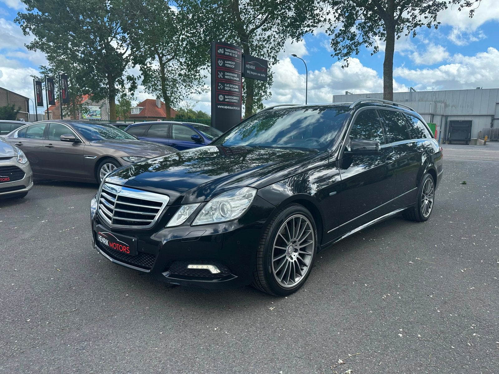 Mercedes E220Cdi AVANTGARDE •AUTOMAAT•Navi• PROPERE STAAT, Automaat, https://public.car-pass.be/vhr/657dc3a2-ae63-4579-bca9-1675afd6082b