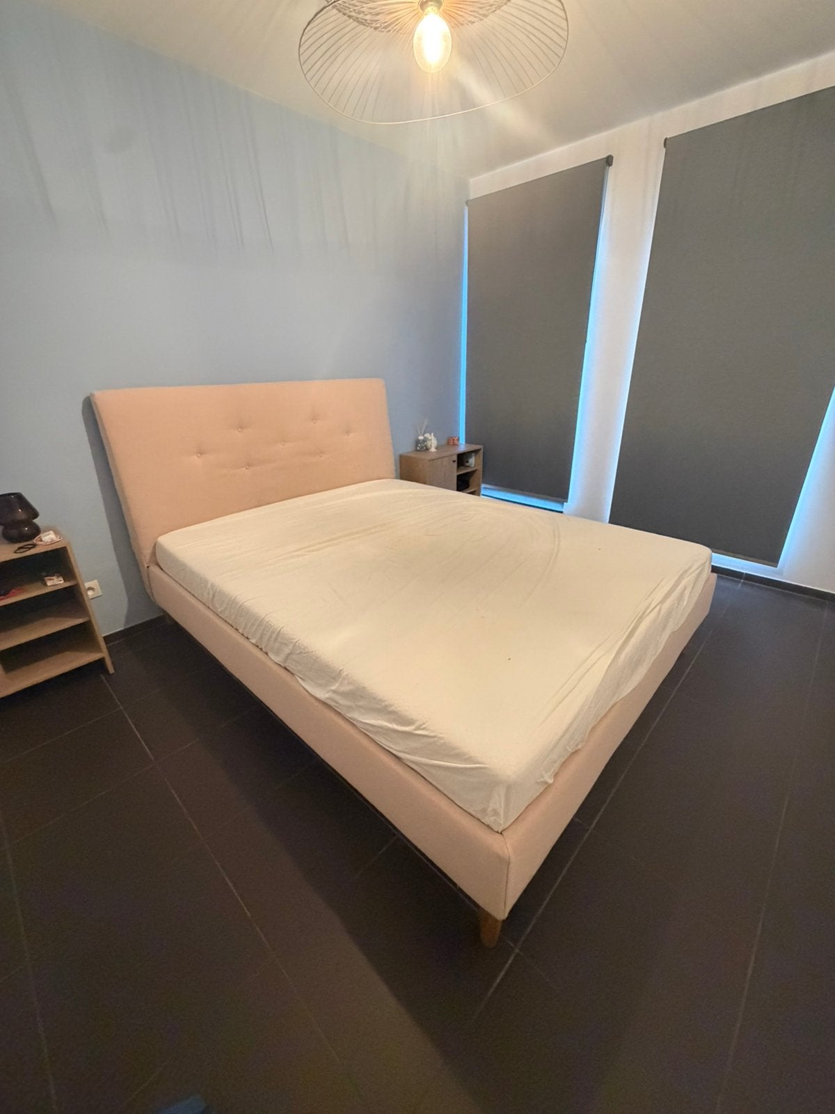 Bed (roze), Ophalen, Zo goed als nieuw
