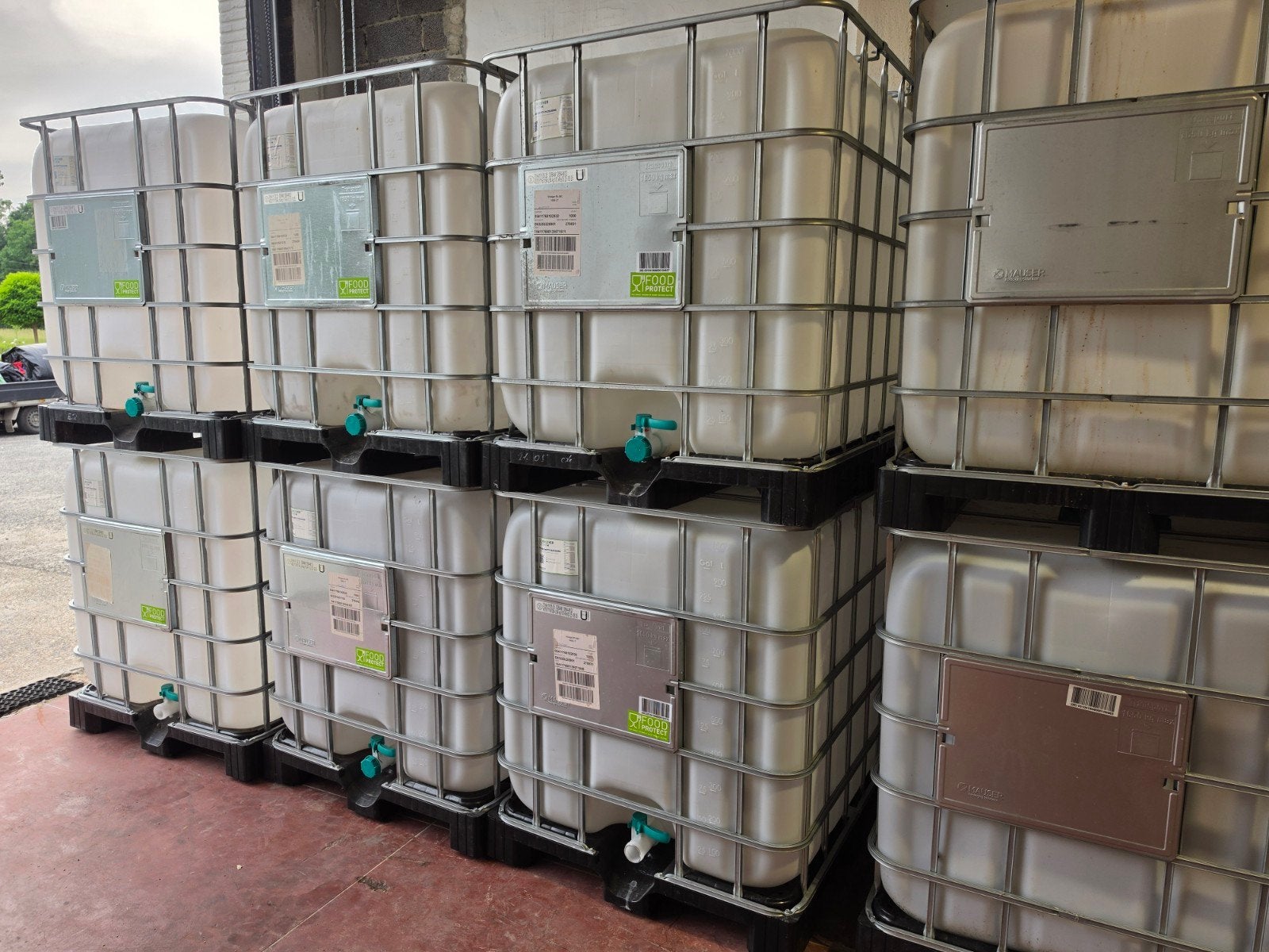 Zo goed als nieuwe ibc vaten, Enlèvement