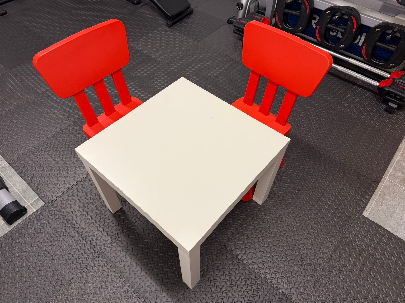 Table Ikea + 2 chaises Mammut, Enlèvement, Utilisé, Table(s) et Chaise(s)