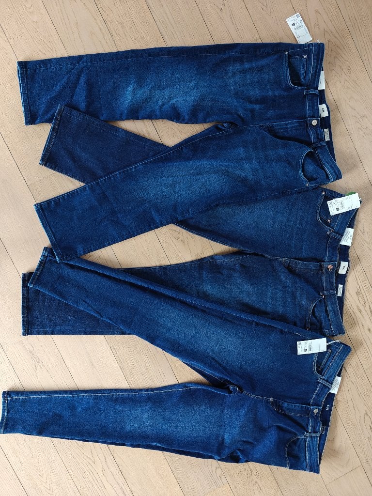 Partij nieuwe dames jeans broeken 48 50, Ophalen, Nieuw, Blauw, Overige jeansmaten