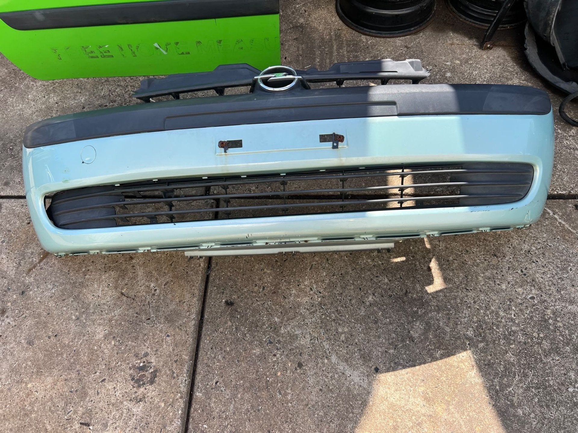 Opel Corsa C Groen Z388 Achterbumper voorbumper 2000-2006, Auto-onderdelen, Gebruikt, Opel Automobile GmbH, Kontakt@opel-infoservice.de